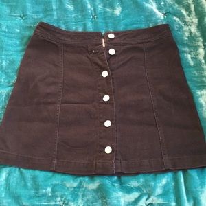 URBAN OUTFITTERS Black mini skirt